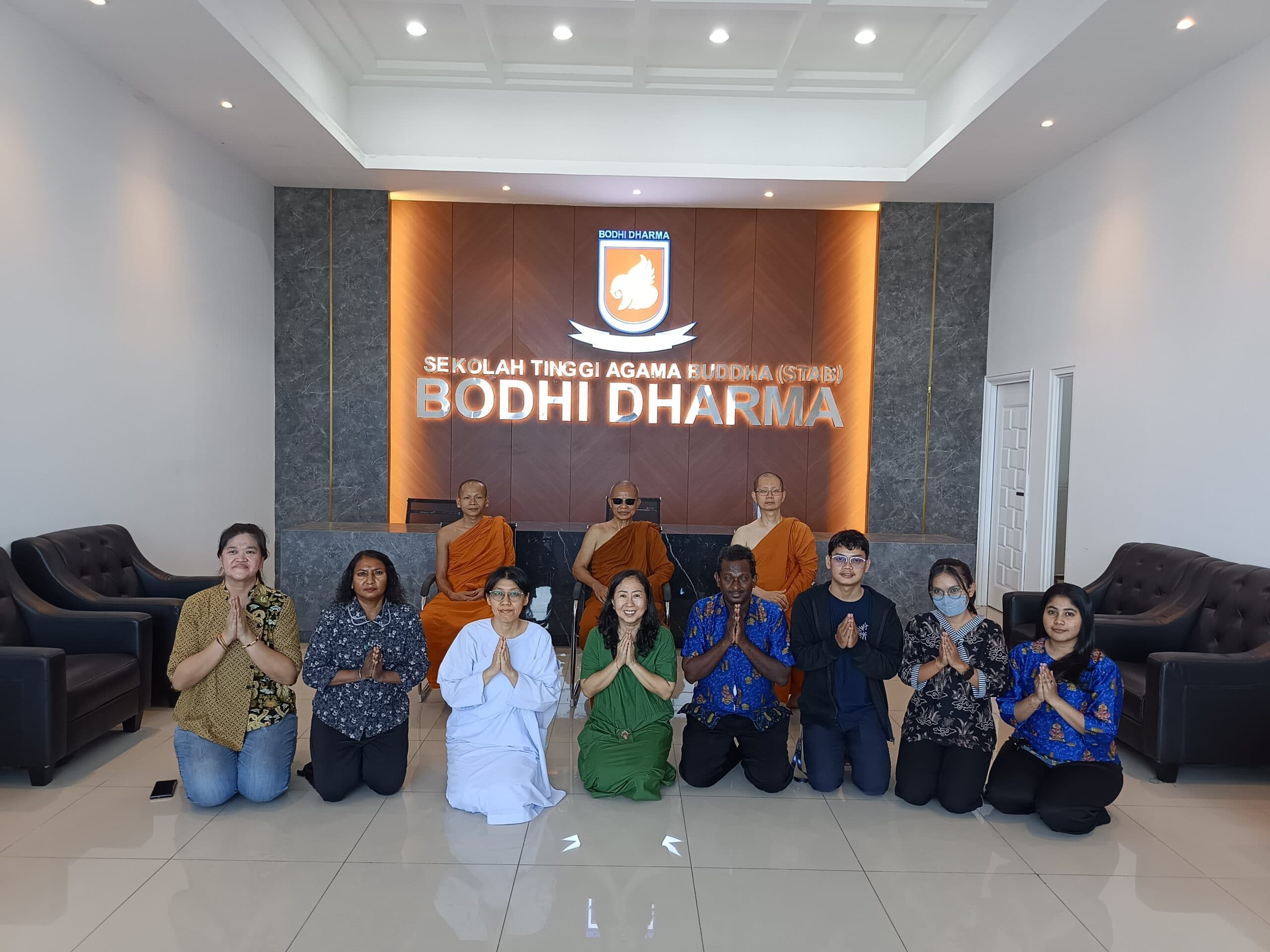 Bhante Dhammasubho Mahāthera Kunjungi Candi Jinadhammo dan STAB Bodhi Dharma di Prasadha Jinadhammo.